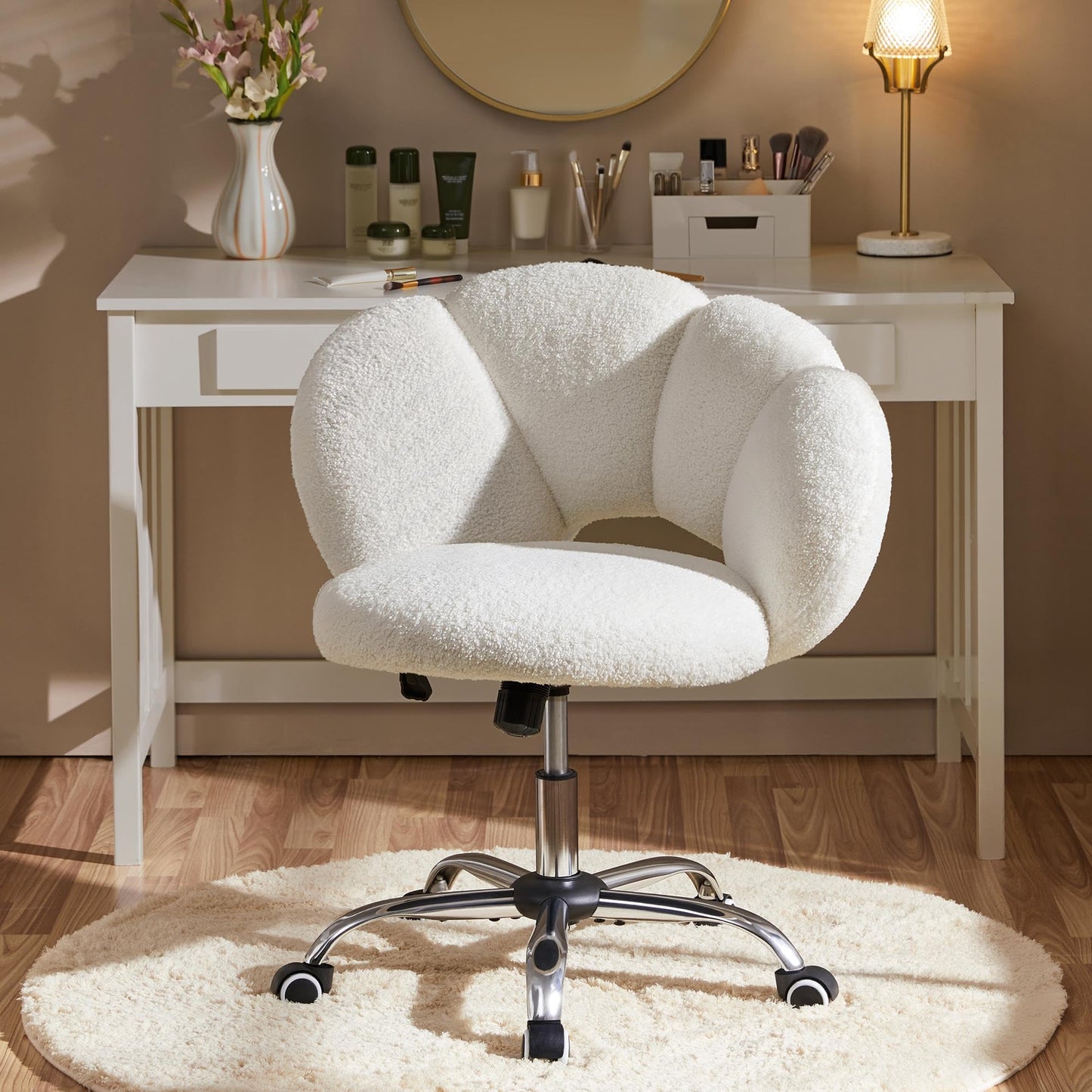 Yaheetech Office Chair, Ergonomic Swivel Chair, Cloud-Shaped Comfort Backrest, Height Adjustable, 136 kg Load, for Living Room Bedroom Office, White/Brown