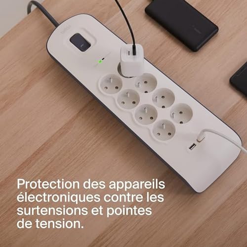 Belkin BSV804ca2M 8 prises Avec 2 ports USB - Blanc